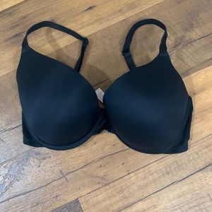 Pink Victoria’s Secret bra